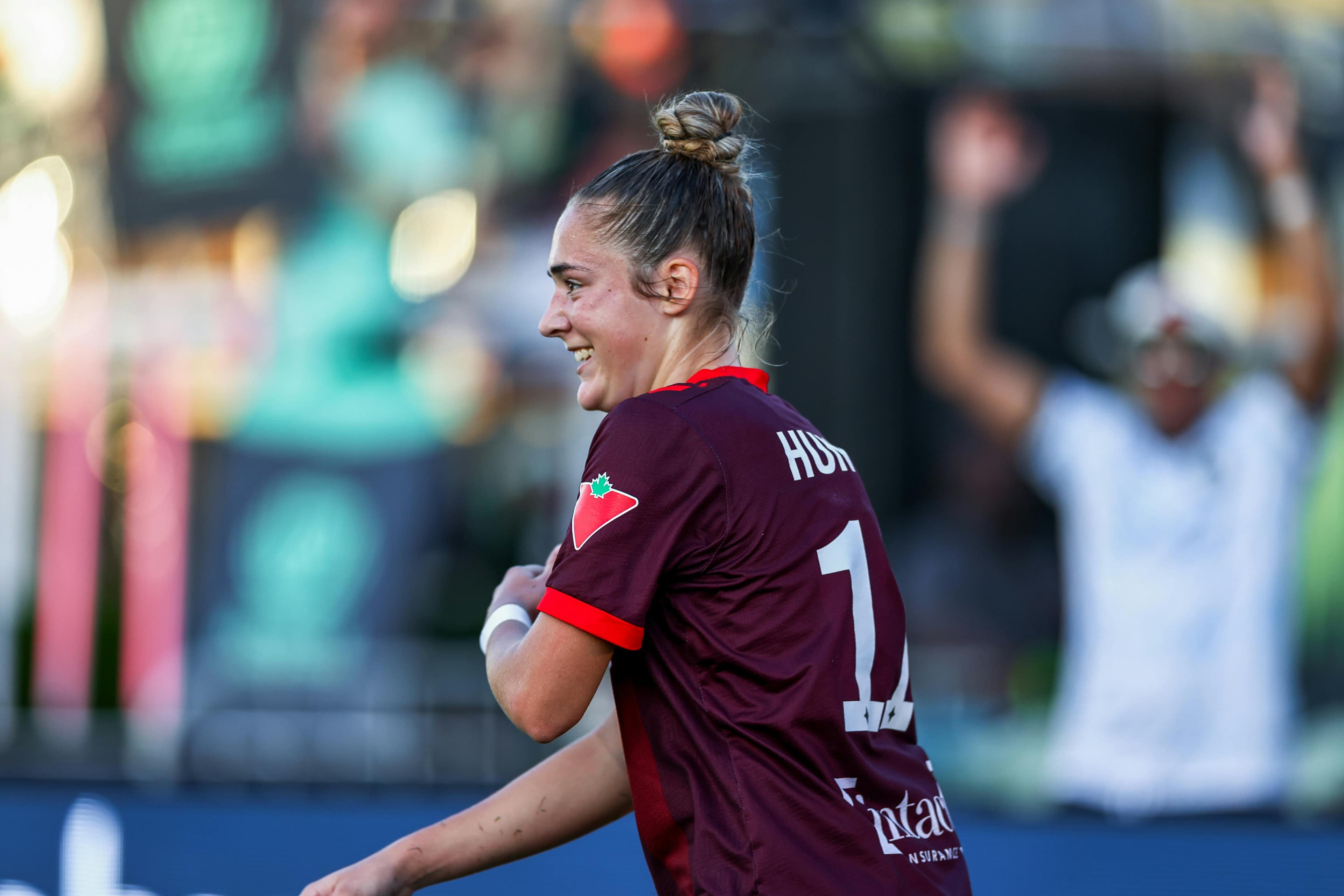 Kaylee Hunter Masterclass Lifts Toronto to First Win