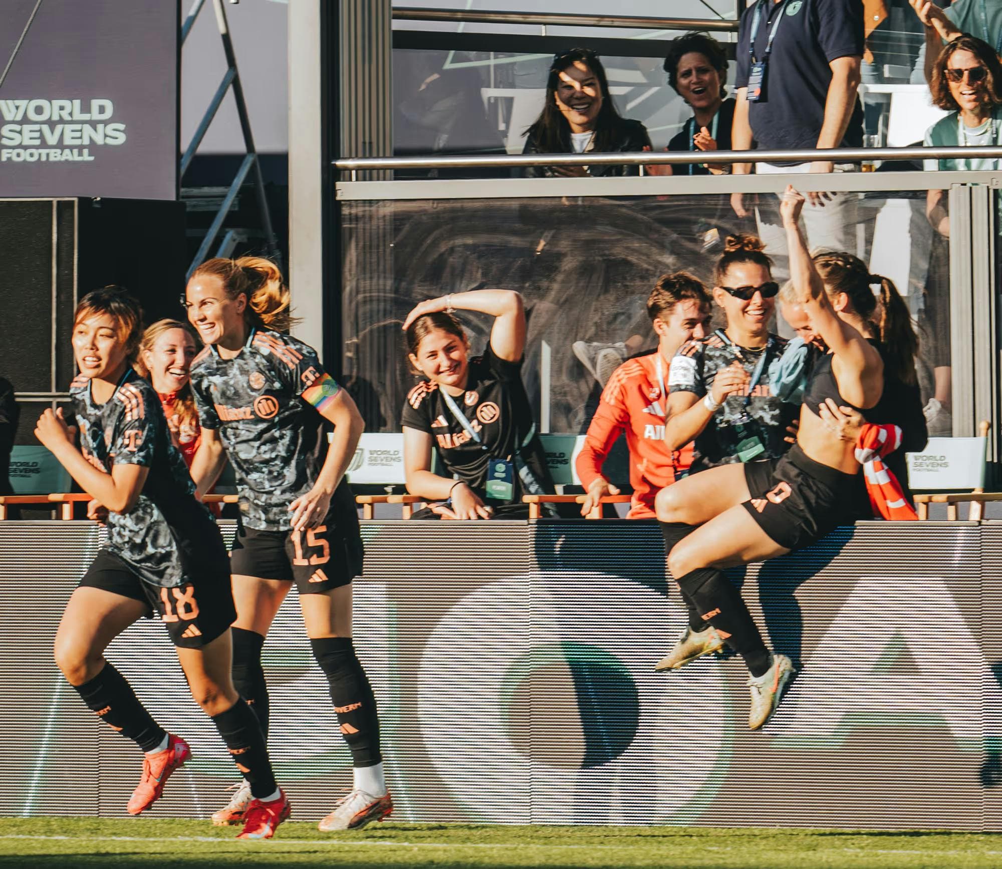 Match 3 Recap — Bayern München Top Ajax