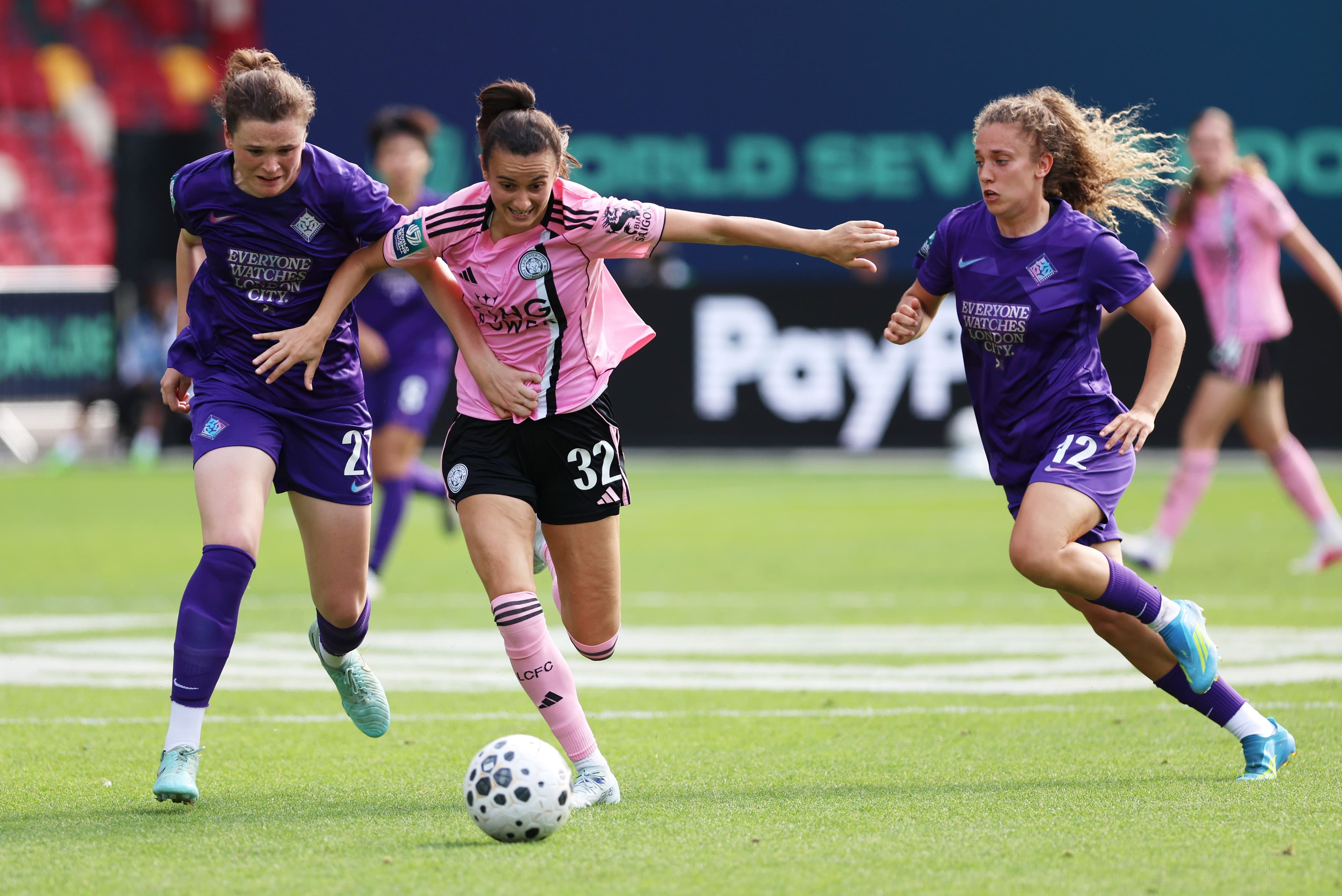 Leicester City Survives Late Comeback Attempt in Triumph