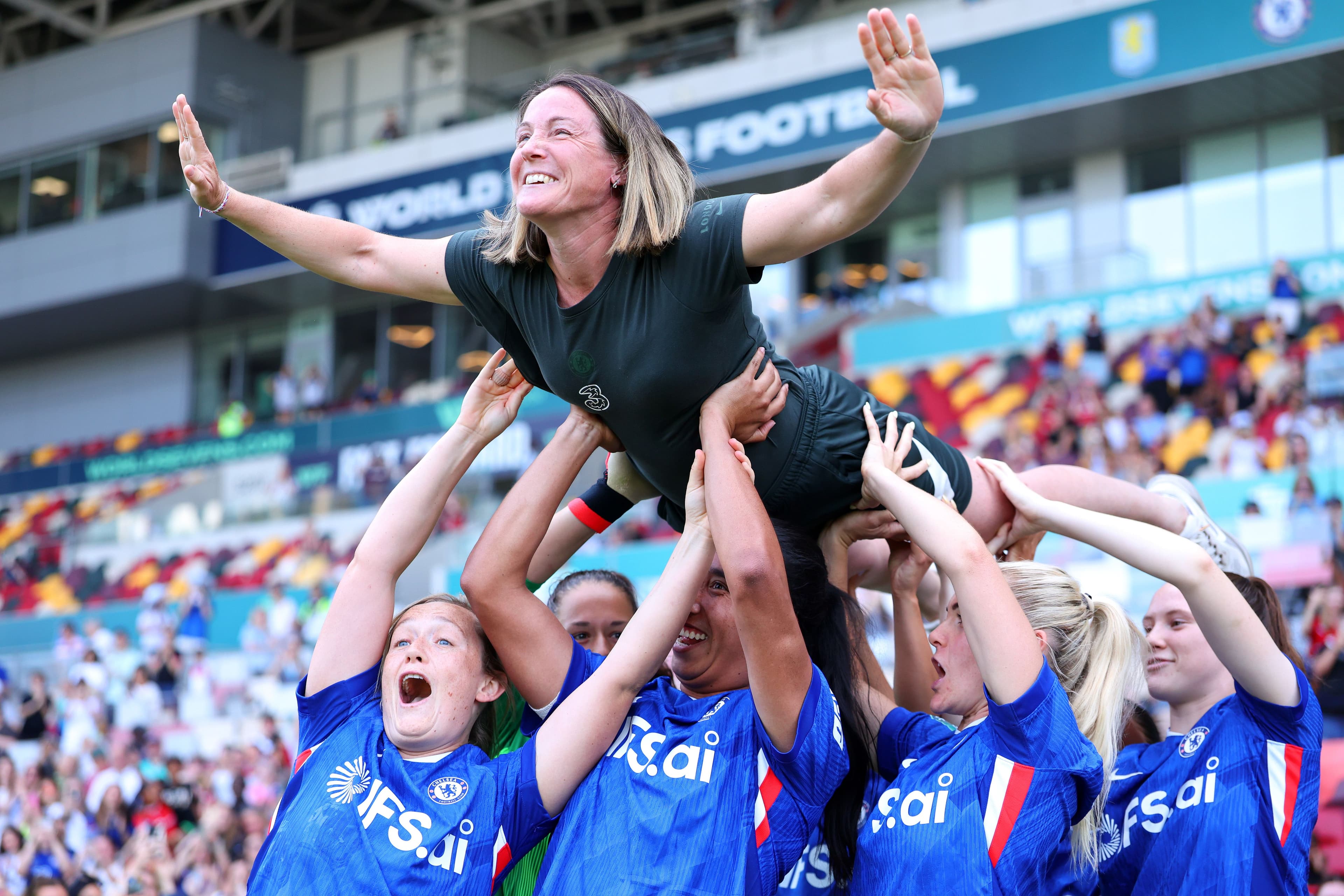 Chelsea Dazzle and Dominate in First Semi Final